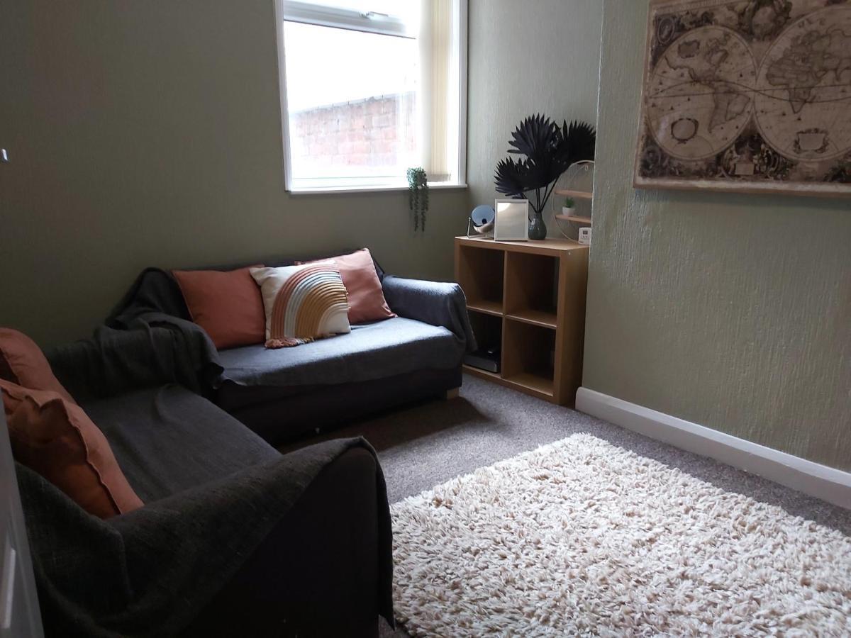 Comfy 4 Bed Home Away From Home Coventry Ngoại thất bức ảnh
